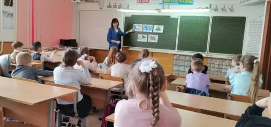 Уроки финансовой грамотности для учащихся 1 класса МБОУ Адамовская средняя общеобразовательная школа № 2 и для учащихся 4 класса МБОУ Адамовская средняя общеобразовательная школа №1